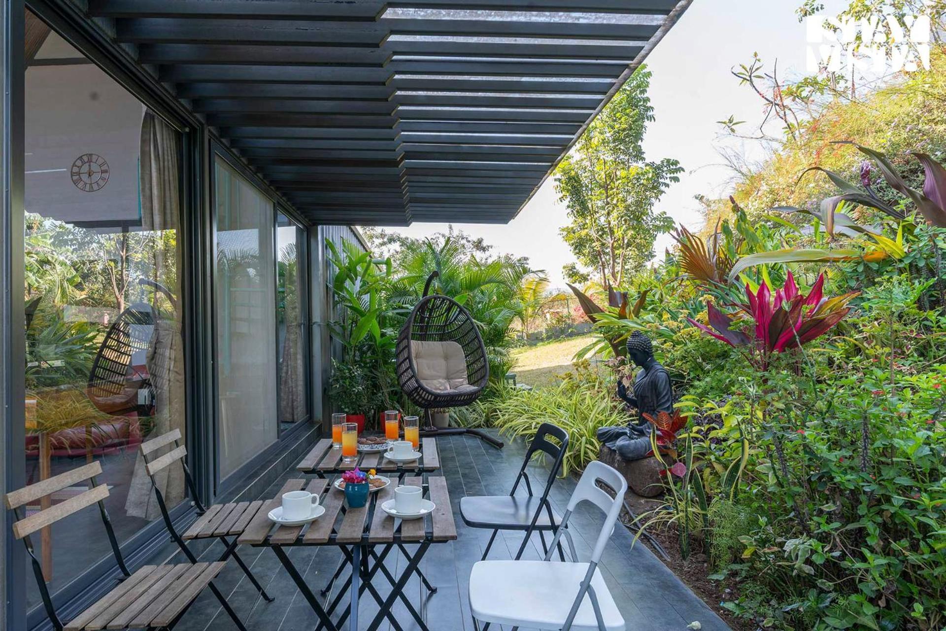 Stayvista'S Celeste Villa - Hill-View Retreat With Infinity Pool 纳西克 外观 照片